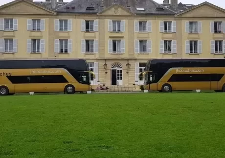 Coaches at stately home